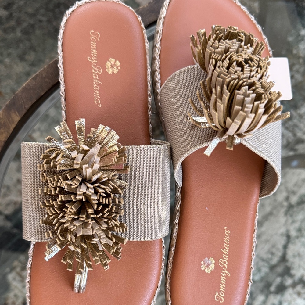 Tommy Bahama Metallic Gold and Tan Sandals